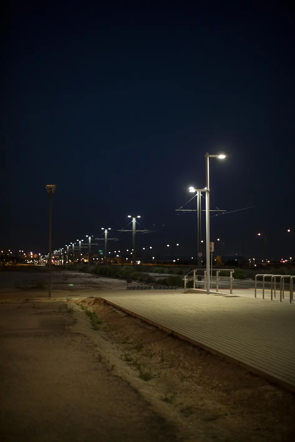 Yluminart — postes e luminárias